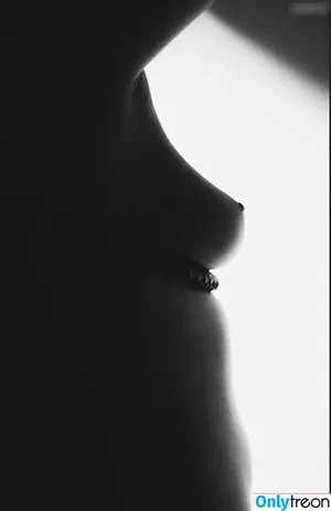  nude photo #0007
