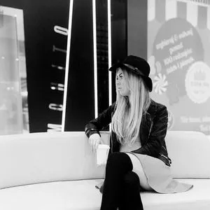 Sara Ladach / sara.ladach фото голая #0012