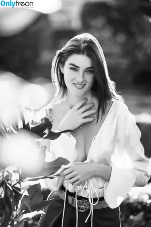 Sara Moratilla / Sara de Luz / SaraDeLuz / sara_mrtlla фото голая #0277