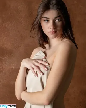 Sara Moratilla / Sara de Luz / SaraDeLuz / sara_mrtlla фото голая #0441