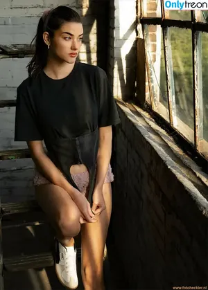 Sara Moratilla / Sara de Luz / SaraDeLuz / sara_mrtlla фото голая #0510