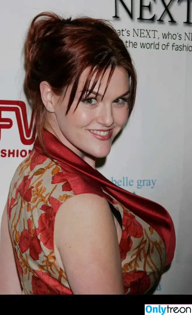 Sara Rue nude photo #0010 (sararue)
