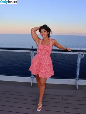 Sara Saffari / sara_saffari / sarasaffari__ nude photo #0924
