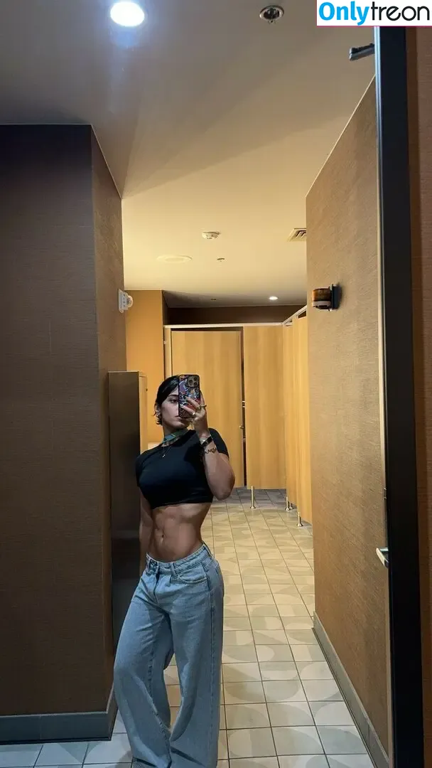 Sara Saffari nude photo #0747 (sarasaffari__)