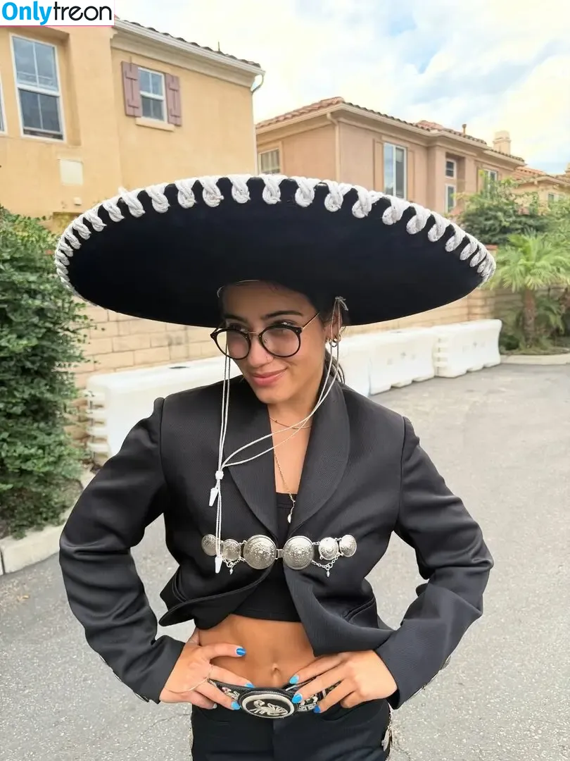 Sara Saffari голая photo #0966 (sara_saffari / sarasaffari__)