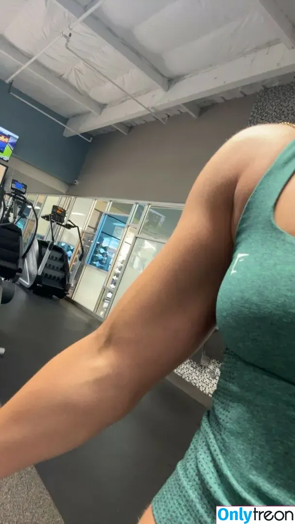 Sara Saffari nude photo #1011 (sara_saffari / sarasaffari__)