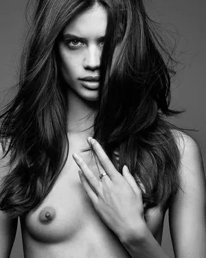 Sara Sampaio / sarasampaio nude photo #0013