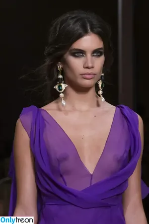 Sara Sampaio / SaraSampaio nude photo #0617