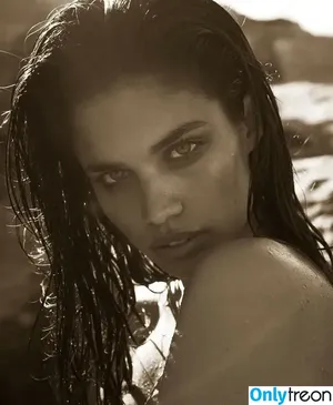 Sara Sampaio / SaraSampaio nude photo #0639