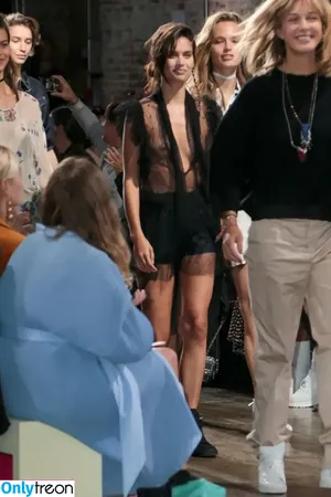 Sara Sampaio / SaraSampaio nude photo #0646