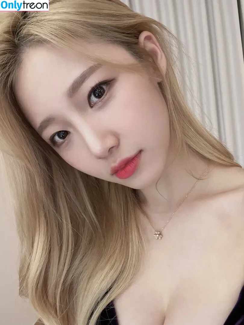 sara44244 nude photo #0010 (d사라b / sara.co.k)