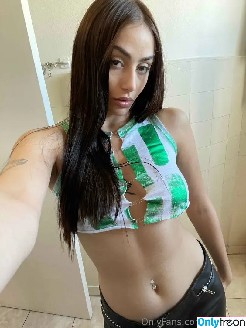 saracore nude photo #0177 (sara_core3)