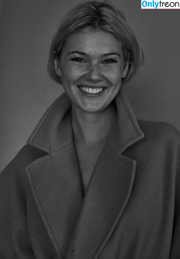 Sarah Coomer голая photo #0015 (sarahecoomer)