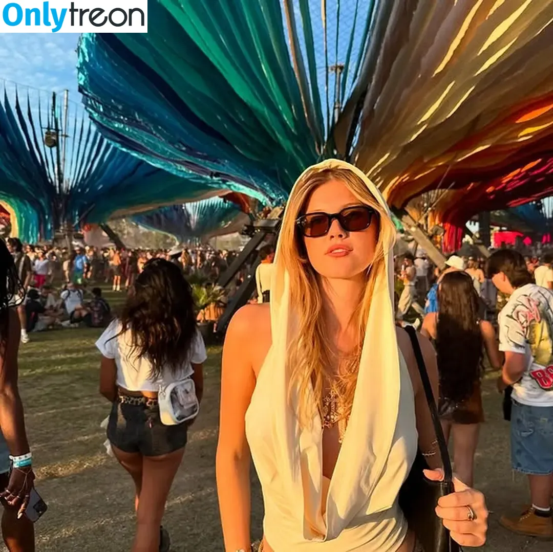 Sarah Coomer голая photo #0018 (sarahecoomer)