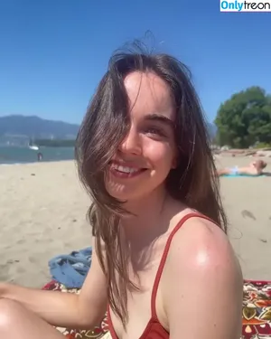 Sarah Desjardins / SarahDesjardins nude photo #0043