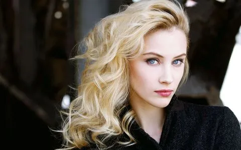 Sarah Gadon / sarahgadon фото голая #0028