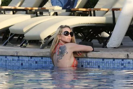 Sarah Harding / sarahnicoleharding nude photo #0031