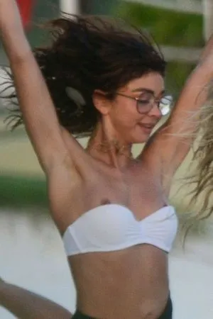 Sarah Hyland / Sarah_Hyland / sarahhyland фото голая #0038
