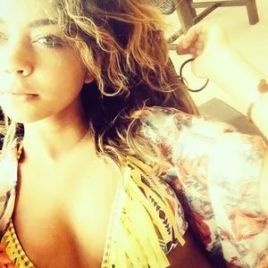 Sarah Hyland / Sarah_Hyland / sarahhyland фото голая #0063