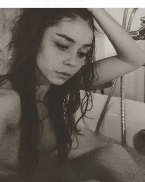 Sarah Hyland / Sarah_Hyland / sarahhyland фото голая #0064