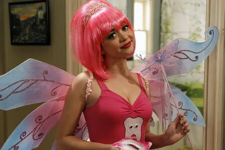 Sarah Hyland / Sarah_Hyland / sarahhyland фото голая #0147