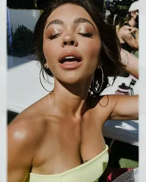 Sarah Hyland / sarahhyland nude photo #0390