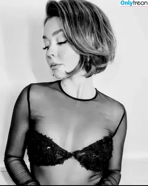 Sarah Hyland / Sarah_Hyland / sarahhyland фото голая #0501