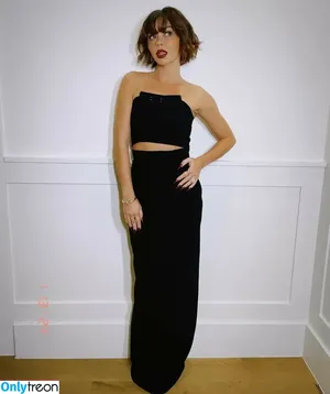 Sarah Hyland / Sarah_Hyland / sarahhyland фото голая #0510