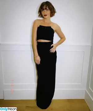 Sarah Hyland / Sarah_Hyland / sarahhyland фото голая #0511