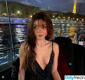 Sarah Hyland / Sarah_Hyland / sarahhyland фото голая #0570