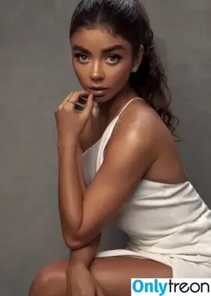 Sarah Hyland / Sarah_Hyland / sarahhyland фото голая #0624