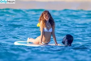 Sarah Hyland / Sarah_Hyland / sarahhyland фото голая #0662
