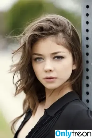 Sarah Hyland / Sarah_Hyland / sarahhyland фото голая #0686