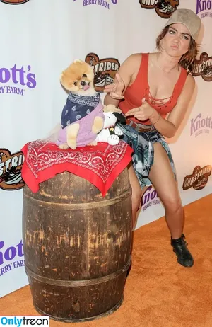 Sarah Hyland / Sarah_Hyland / sarahhyland фото голая #0830