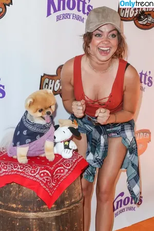Sarah Hyland / Sarah_Hyland / sarahhyland фото голая #0850