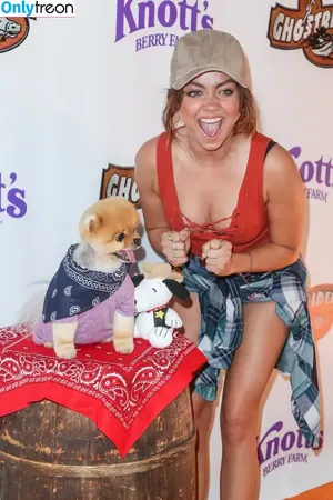 Sarah Hyland / Sarah_Hyland / sarahhyland фото голая #0853