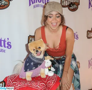 Sarah Hyland / Sarah_Hyland / sarahhyland фото голая #0868