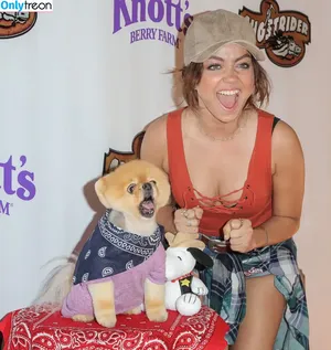Sarah Hyland / Sarah_Hyland / sarahhyland фото голая #0871