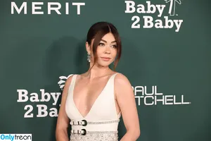 Sarah Hyland / Sarah_Hyland / sarahhyland фото голая #0915