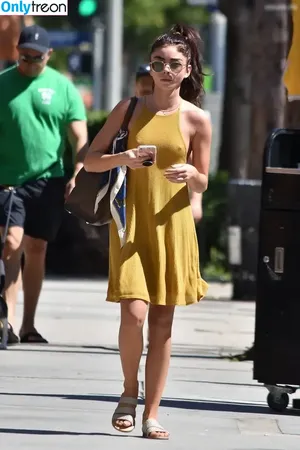 Sarah Hyland / Sarah_Hyland / sarahhyland nude photo #0971