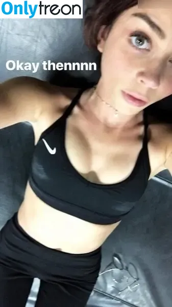 Sarah Hyland голая photo #0638 (Sarah_Hyland / sarahhyland)