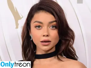 Sarah Hyland / Sarah_Hyland / sarahhyland фото голая #1109