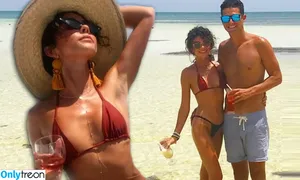 Sarah Hyland / Sarah_Hyland / sarahhyland фото голая #1133