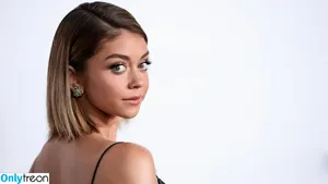 Sarah Hyland / Sarah_Hyland / sarahhyland nude photo #1150