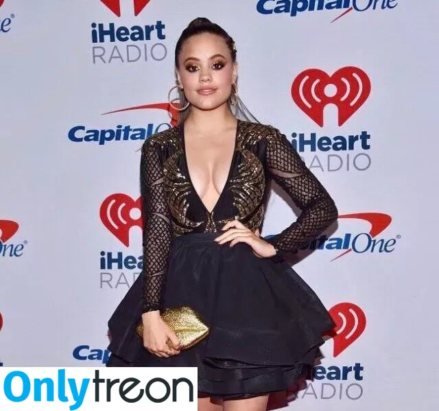 Sarah Jeffery nude photo #0015 (lazy_lewds55 / sarahmjeffery)