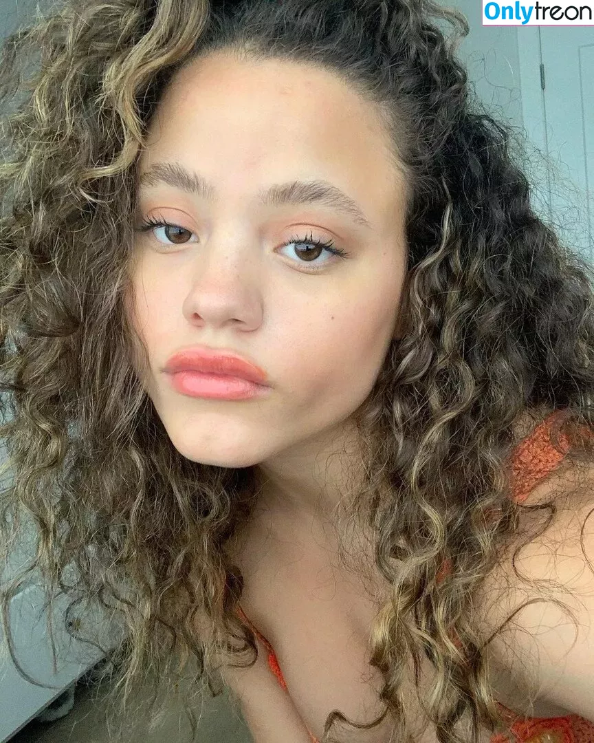 Sarah Jeffery nude photo #0022 (lazy_lewds55 / sarahmjeffery)