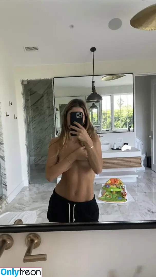 Sarah Kohan nude photo #0099 (sarahkohan)