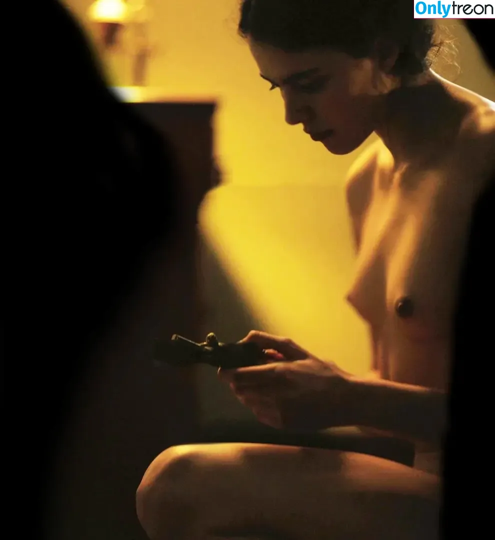 Sarah Margaret Qualley nude photo #0001 (Sarah Margaret Qualley)