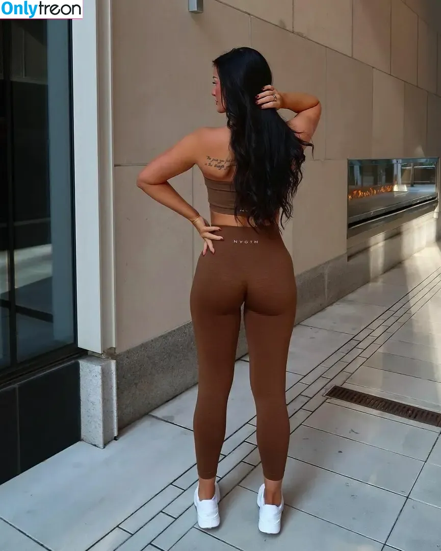 Sarah McElligott nude photo #0002 (sarahmc_fit)