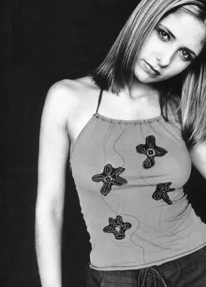 Sarah Michelle Gellar / sarahmgellar nude photo #0019